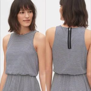 🔸GAP Sleeveless Midi Dress